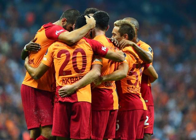 "Qalatasaray" "Şalke"yə, "Barselona" "İnter"ə qarşı - Çempionlar Liqası 