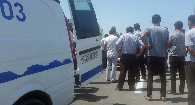 Bakıda hərbçiləri avtomobil vurdu - Yaralıların vəziyyəti ağırdır