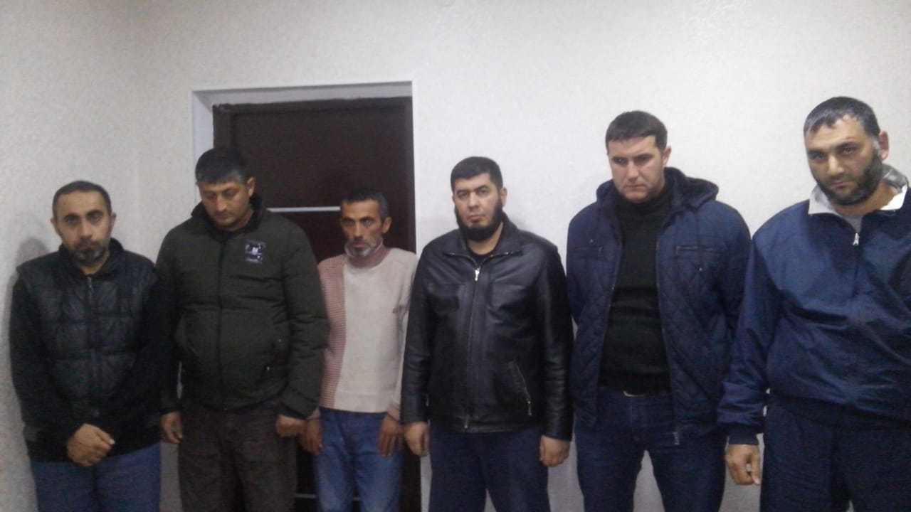 “Cin çıxarma”da iştirak edənlərin şok etirafları: “40 dəfə çubuqla vurub müalicə edirdi, dözməyib öldü” 