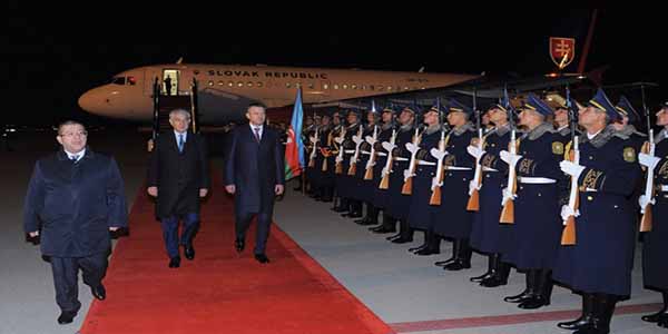 Slovakiyanın baş naziri Azərbaycanda - FOTO