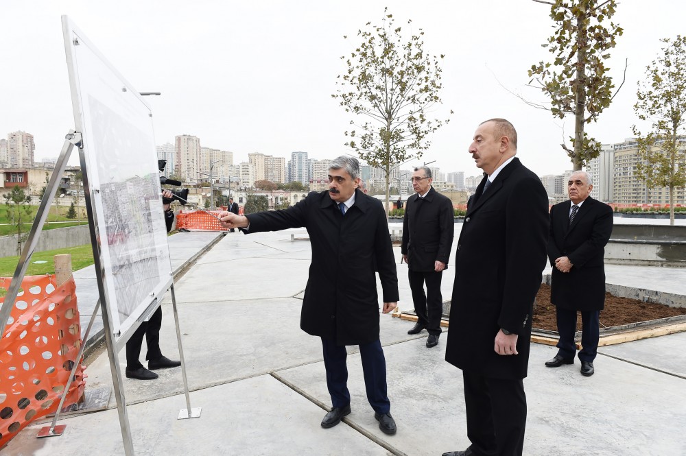 Prezident Təzəpir məscidində - FOTOLAR