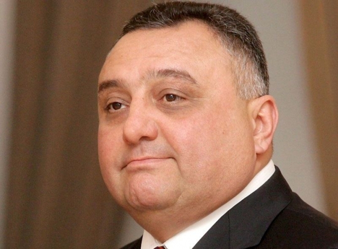 Eldar Mahmudovun əmisi oğlunun həbs müddəti uzadıldı