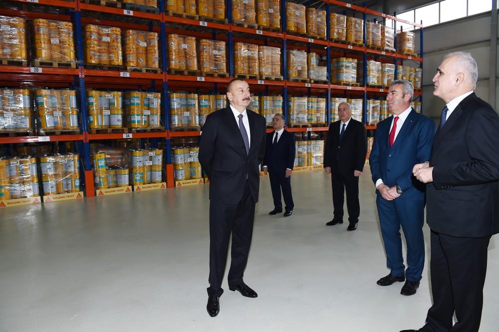 İlham Əliyev Sumqayıtda inşaat zavodunun açılışını edib