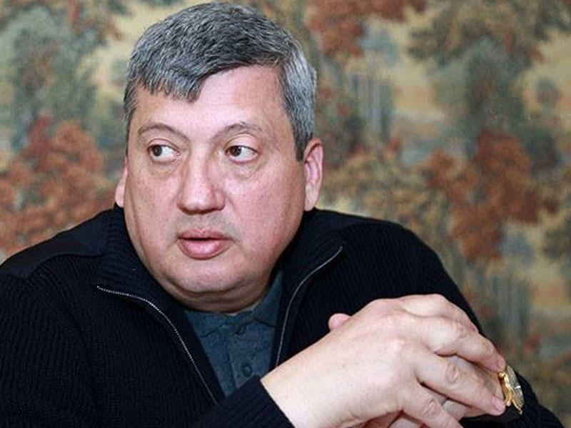 "İki ton çaxır diplomatik yük ola bilməz" - Keçmiş nazir