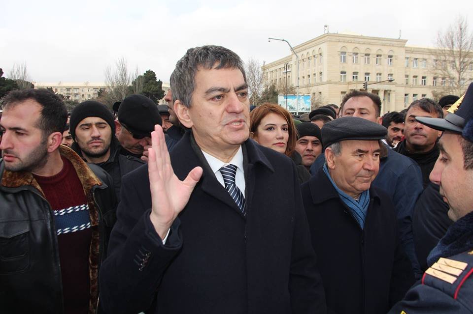 Əli Kərimlinin məhkəməsi başlayır