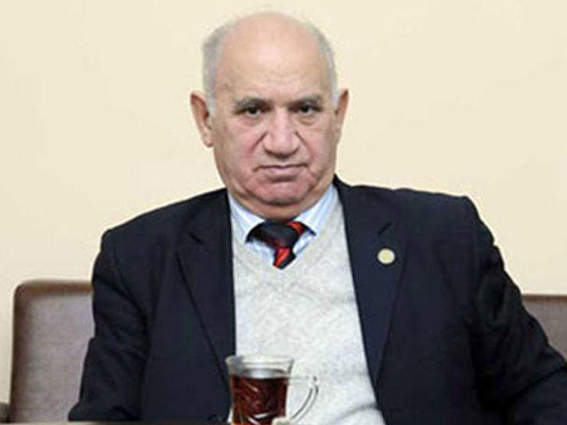 Tanınmış təhsil eksperti vəfat etdi