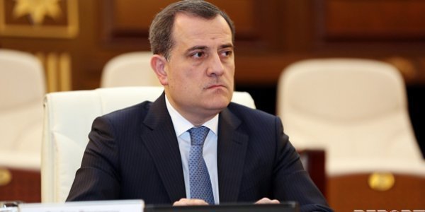 Müəllimlərin maaşı 500 manata çatıb