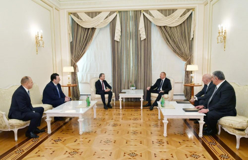 İlham Əliyev FIDE prezidenti ilə görüşdü