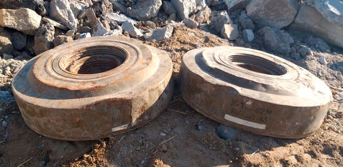 Orta məktəbin həyətində tank əleyhinə mina aşkarlandı