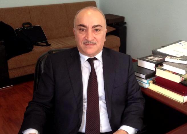 "Bizi açıq şəkildə təhqir edirlər" - Tahir Kərimli