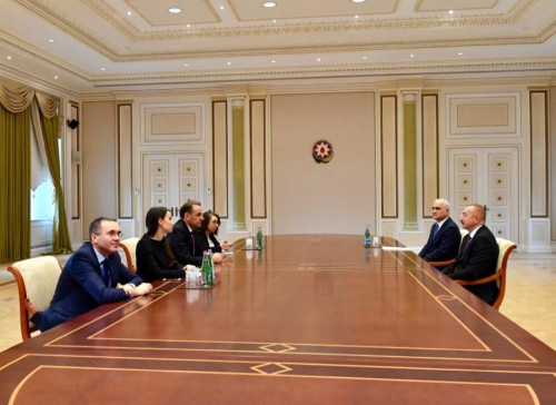 Prezident Serbiya Baş nazirinin müavinini qəbul etdi