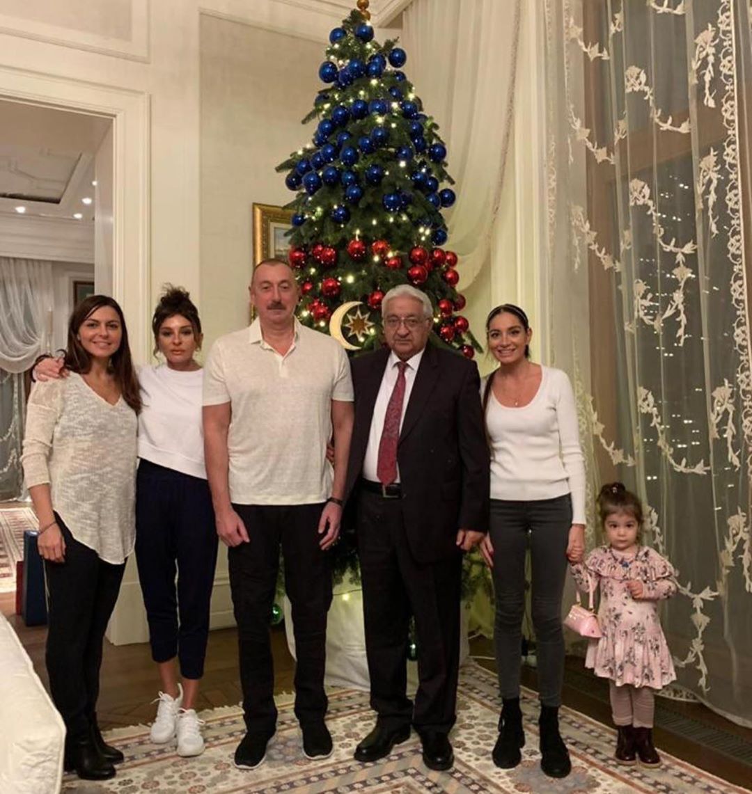 İlham Əliyev ad gününü belə qeyd etdi - Fotolar