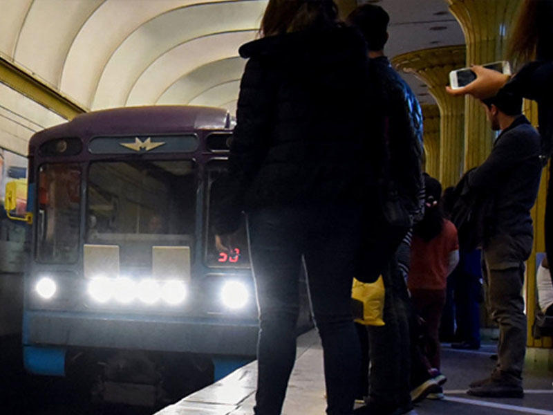 Bakı metrosunda ölüm hadisəsi - Kimliyi bilindi