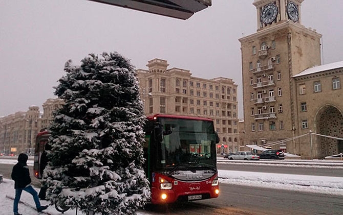 Sabah Bakıya sulu qar, rayonlara qar yağacaq