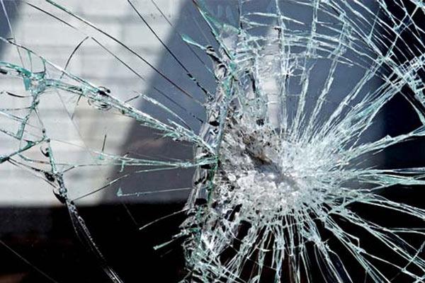 Bakıda sərnişin avtobusu qəzaya uğradı