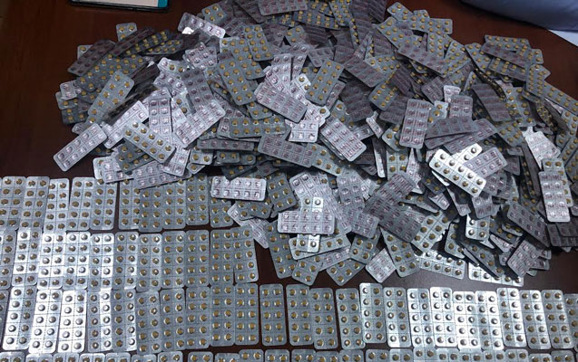 İstanbuldan Bakıya 48 minlik dərmanla gəldi