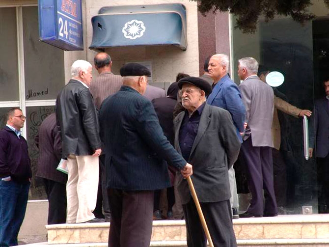 Nazirlikdən pensiyalarla bağlı AÇIQLAMA