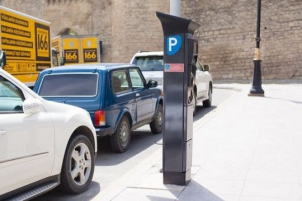 Bakıda bəzi küçələrdə parklanmalara icazə veriləcək