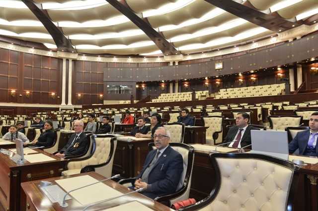 Türkiyəli şəhid uşaqları Milli Məclisdə - Fotolar
