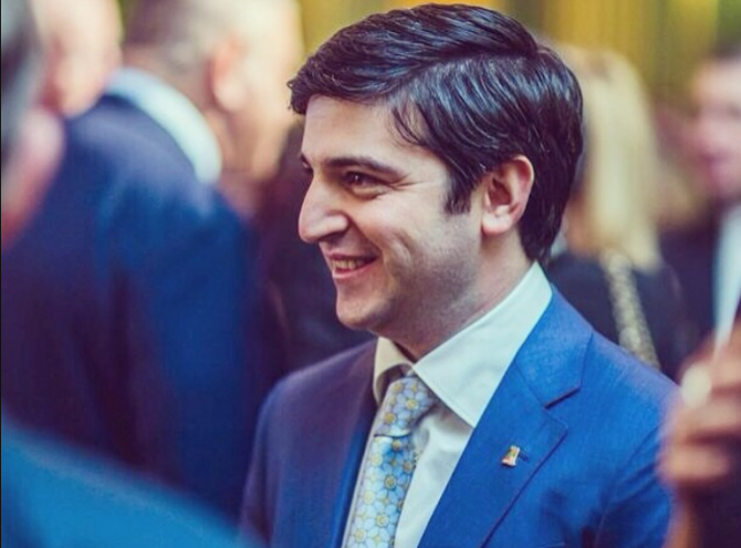 Anar Məmmədovun məşhur göydələni sökülür, yoxsa… - FOTO