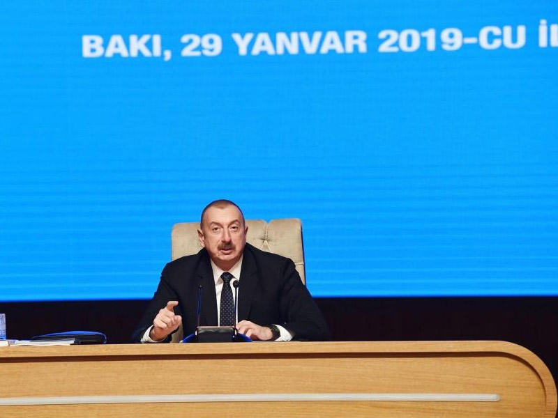 "Yalamadan Astaraya qədər yeni dəmir yolu xətləri çəkilməlidir" - Prezident