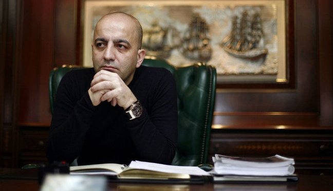 Mübariz Mənsimov tankerə Əbülfəz Elçibəyin adını verir