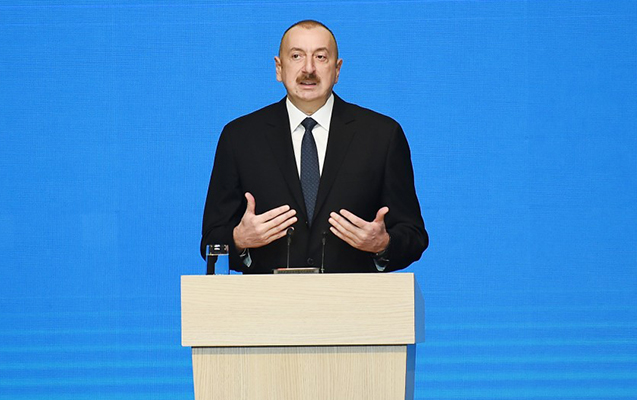“Quldur dəstələri çiyinlərində avtomat küçələri gəzirdilər” - İlham Əliyev
