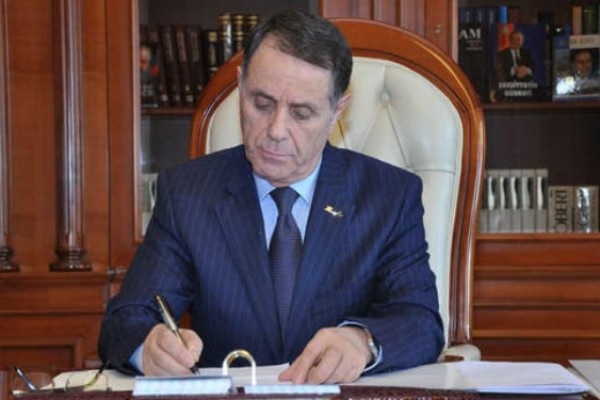 Novruz Məmmədovdan ali təhsillə bağlı QƏRAR