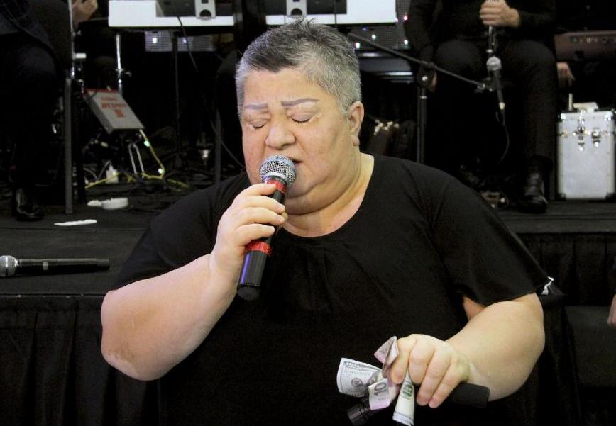 “Gülyanaq atasının 40-ı çıxmamış oxudu” - Könül Xasıyeva