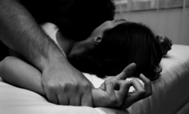 Bakıda gecə klubundan çıxan iki qadına təcavüz etmək istədilər - TƏFƏRRÜAT