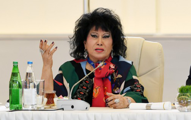 “Xahiş edirəm, xahişlərinizi saxlayın” - Zeynəb Xanlarova