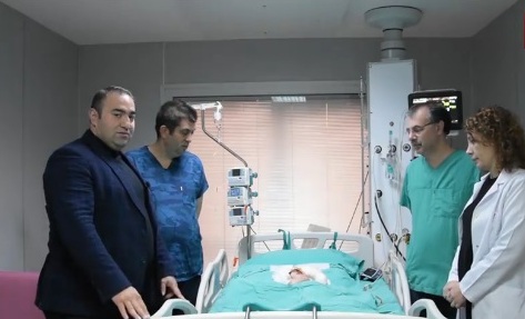 Ailə münaqişəsi zamanı üzü yanan 2 yaşlı Anjelanın səhhəti nə yerdədir? - İstanbuldan VİDEO 