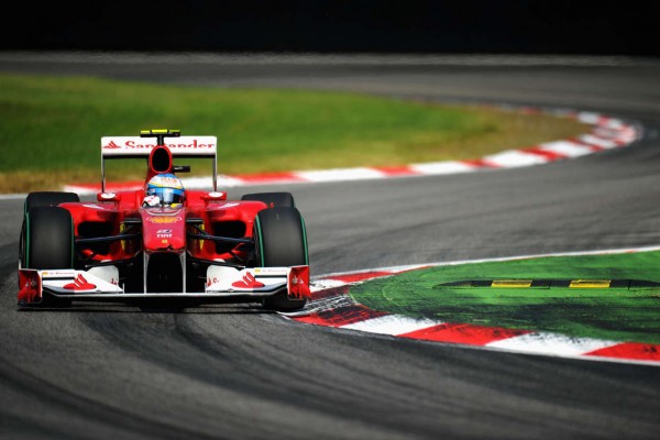 Bakıya gələcək əcnəbilərin viza prosedurları sadələşdirildi - Formula 1 üçün