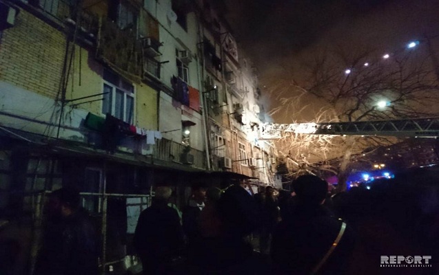 Bakıda yataqxanada yanğın - 2 ölü, 6 yaralı - Fotolar