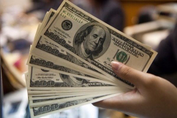 Dolların məzənnəsi sabit qaldı