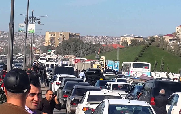 Bakıya girişdə tıxac yarandı