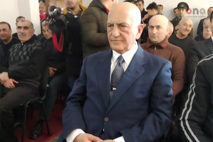 Əli İnsanov: "Azərbaycandan kənarda yaşamaq fikrim yoxdur"