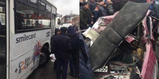 Bakıda dəhşətli qəza: avtobus parklanmış maşınlara çırpıldı, başqa birinin üstündən keçdi