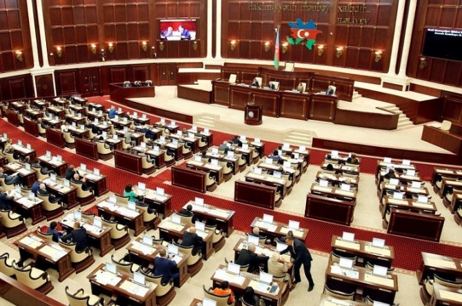 Şəxsiyyət vəsiqəsinin alınması ilə bağlı yeni qayda qüvvəyə mindi
