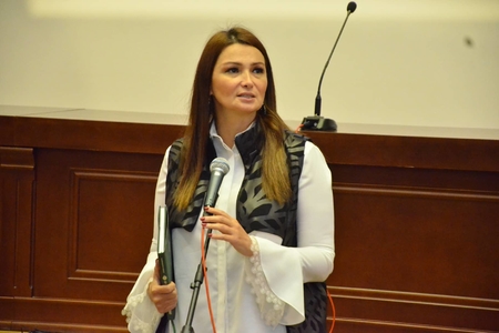 Qənirə Paşayeva Texniki Universitetdə şəhidlərimizlə bağlı anım tədbirində çıxış etdi