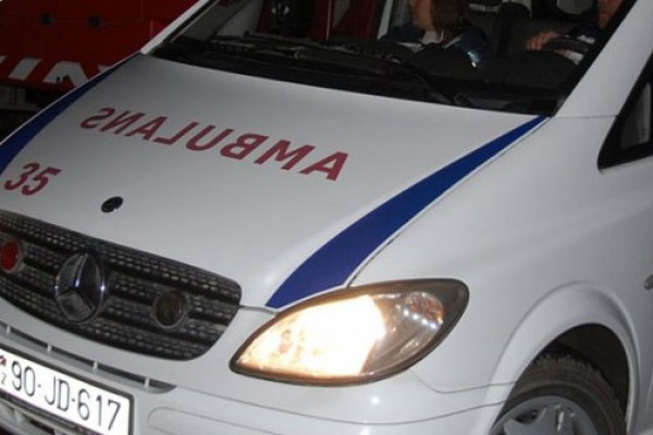 Azərbaycanda 9 yaşlı uşaq xəstəxanaya aparılarkən yolda öldü