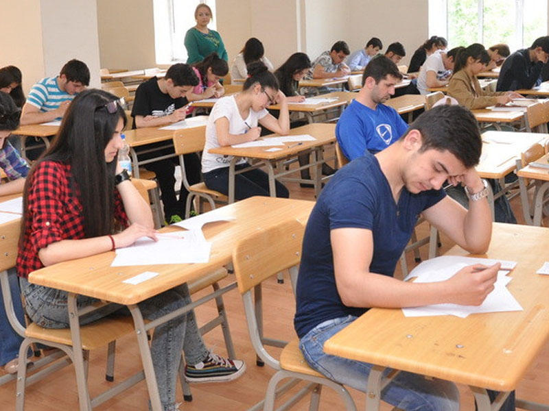 Buraxılış imtahanlarının sualları sosial şəbəkələrdə yayıldı - "Nəticələri ləğv olunacaq"