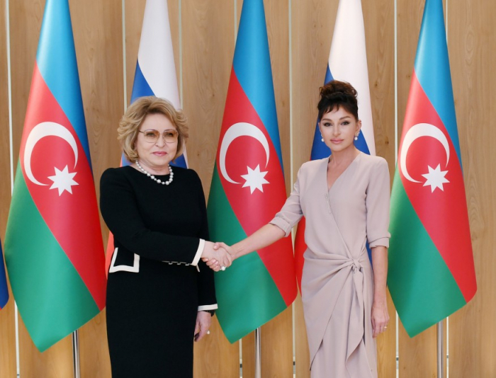 Birinci vitse-prezident Valentina Matviyenko ilə görüşdü - FOTOLAR