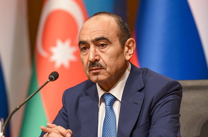 "Bu üsulla populyarlıq qazanmaq istəyənlər olan-qalan nüfuzlarını da itirirlər"- Əli Həsənov