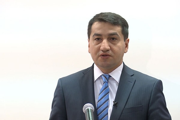 Hikmət Hacıyev: Azərbaycanla Çin arasında əməkdaşlıq hərtərəfli inkişaf edir