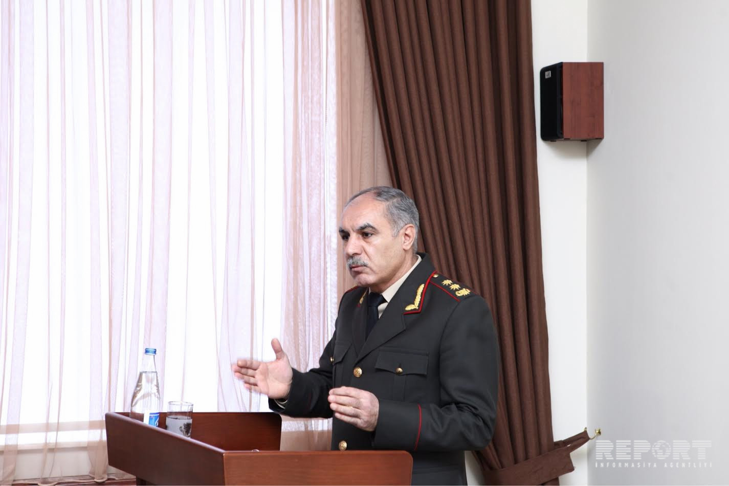 Hərbi prokuror: "Fərarilik cinayətləri 1998-ci illə müqayisədə 371 dəfə azalıb"