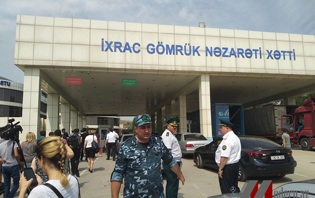 “Qırmızı Körpü”də hərəkət dayanıb - Sistemdə nasazlıq var