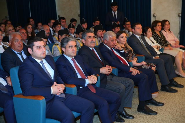 Binəqədi rayonunda Mir Cəlal Paşayevin “Bir Gəncin Manifesti” romanının motivləri əsasında tamaşaya baxılıb