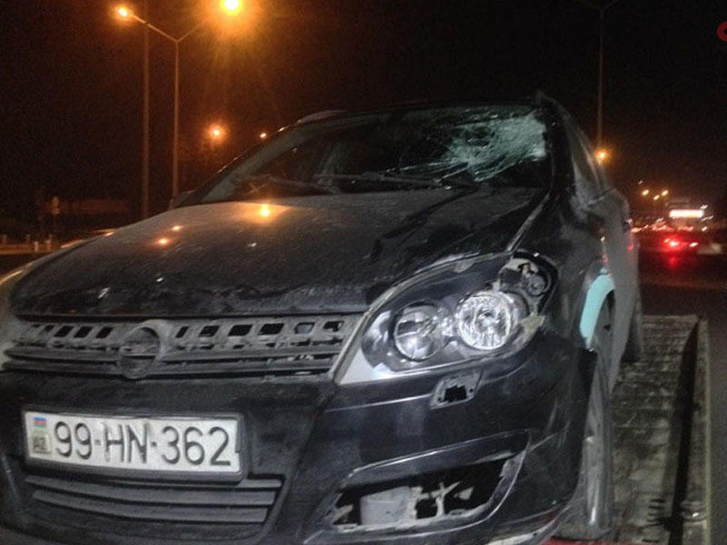 Bakıda dəhşət: Sürücü avtomobili piyadalara çırpdı - ÖLƏN VAR