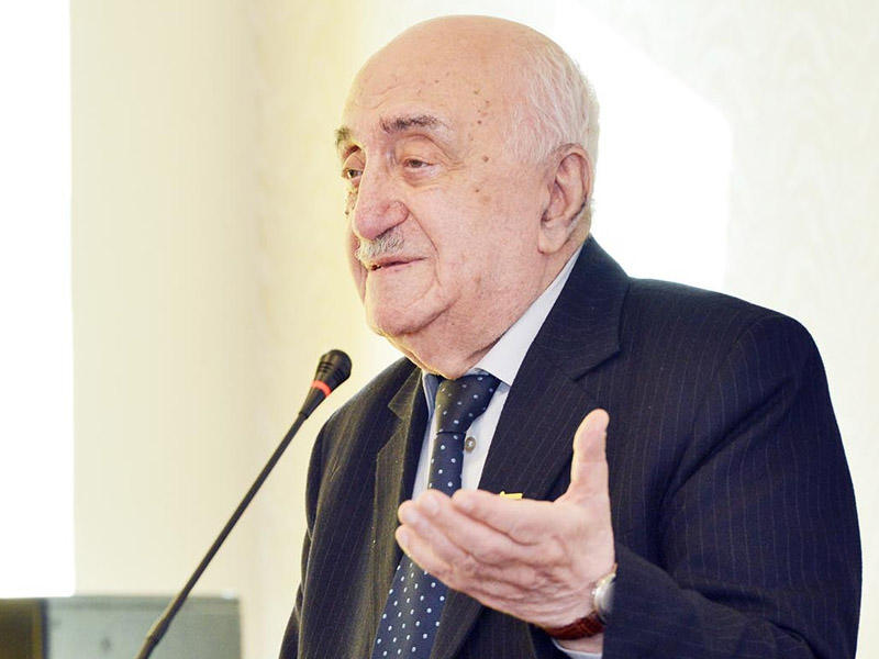 Xoşbəxt Yusifzadəyə Heydər Əliyev Mükafatı verildi